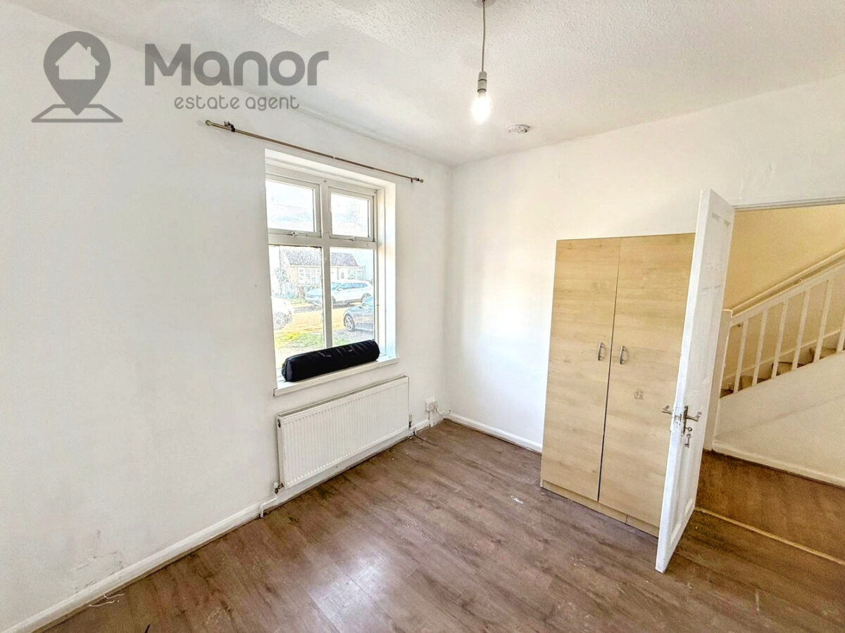 Comyns Road, Dagenham, RM9 6PB