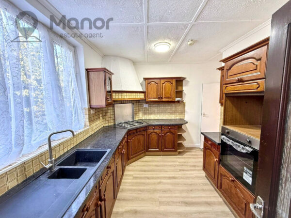 Clayhall Avenue, Clayhall, IG5 0NY