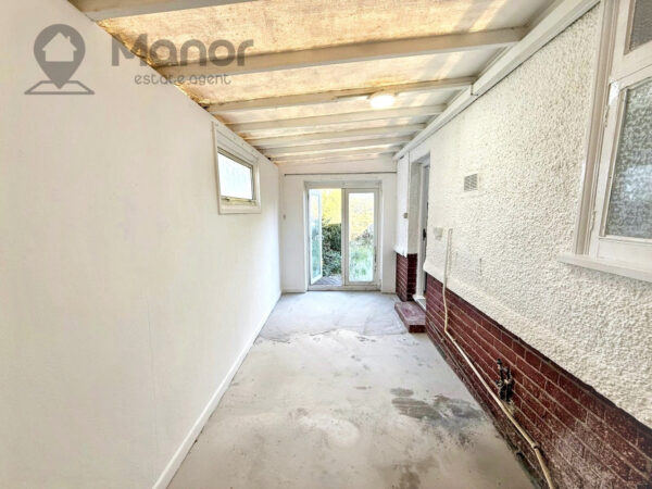 Clayhall Avenue, Clayhall, IG5 0NY