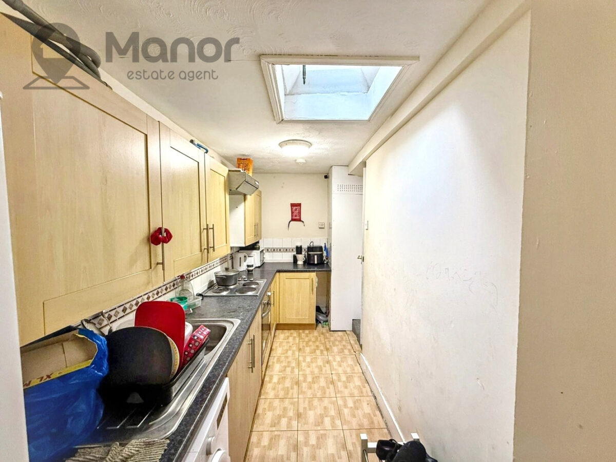 Dersingham Avenue, Manor Park, E12 6JX