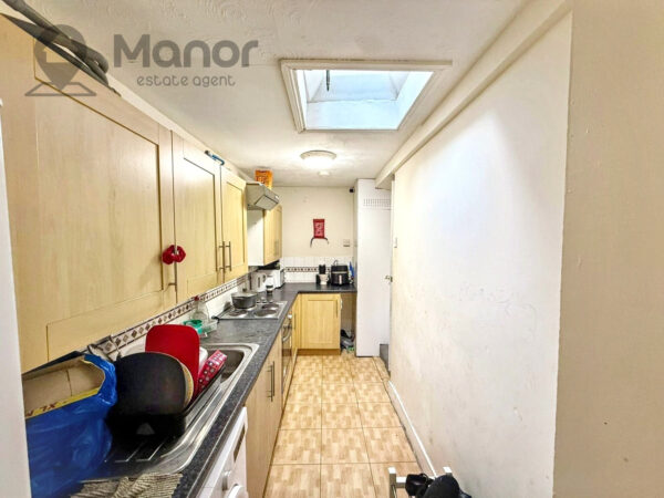 Dersingham Avenue, Manor Park, E12 6JX