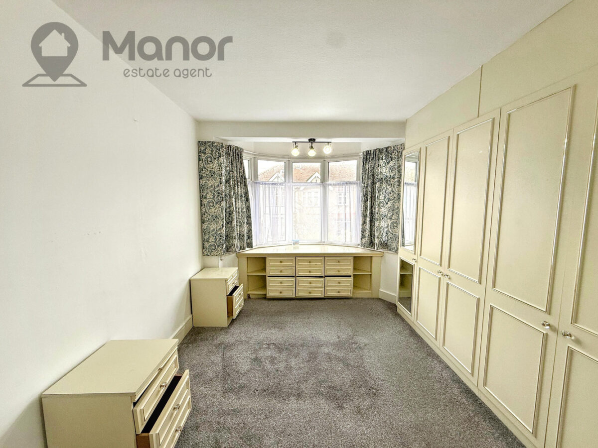 Trinity Road, Barkingside, IG6 2BQ