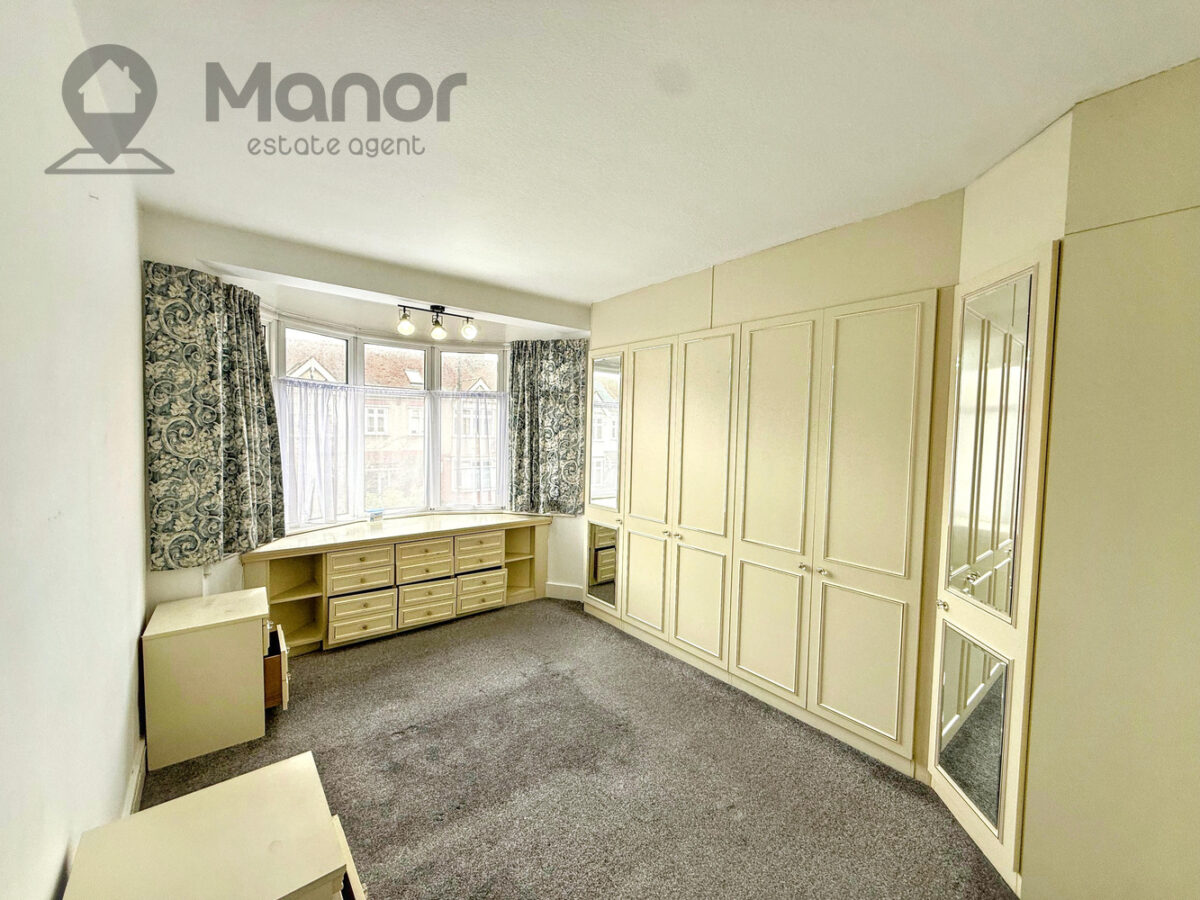 Trinity Road, Barkingside, IG6 2BQ