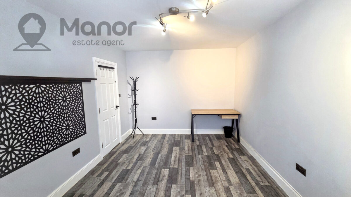 Geoffrey Avenue, Harold Wood, RM3 0YH