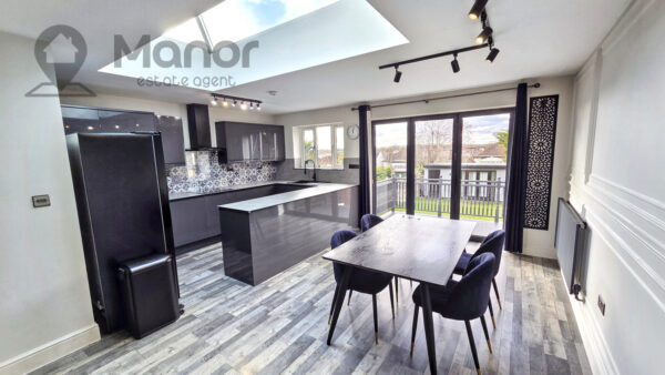 Geoffrey Avenue, Harold Wood, RM3 0YH