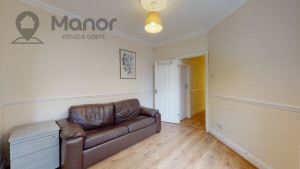 Longbridge Road, Barking, IG11 8SL