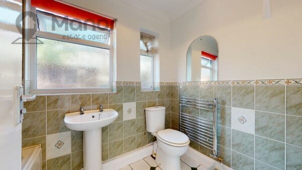 Wall End Road, East Ham, E6 2NR