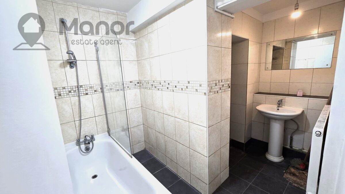 Romford Road, Forest Gate, E7 9HJ