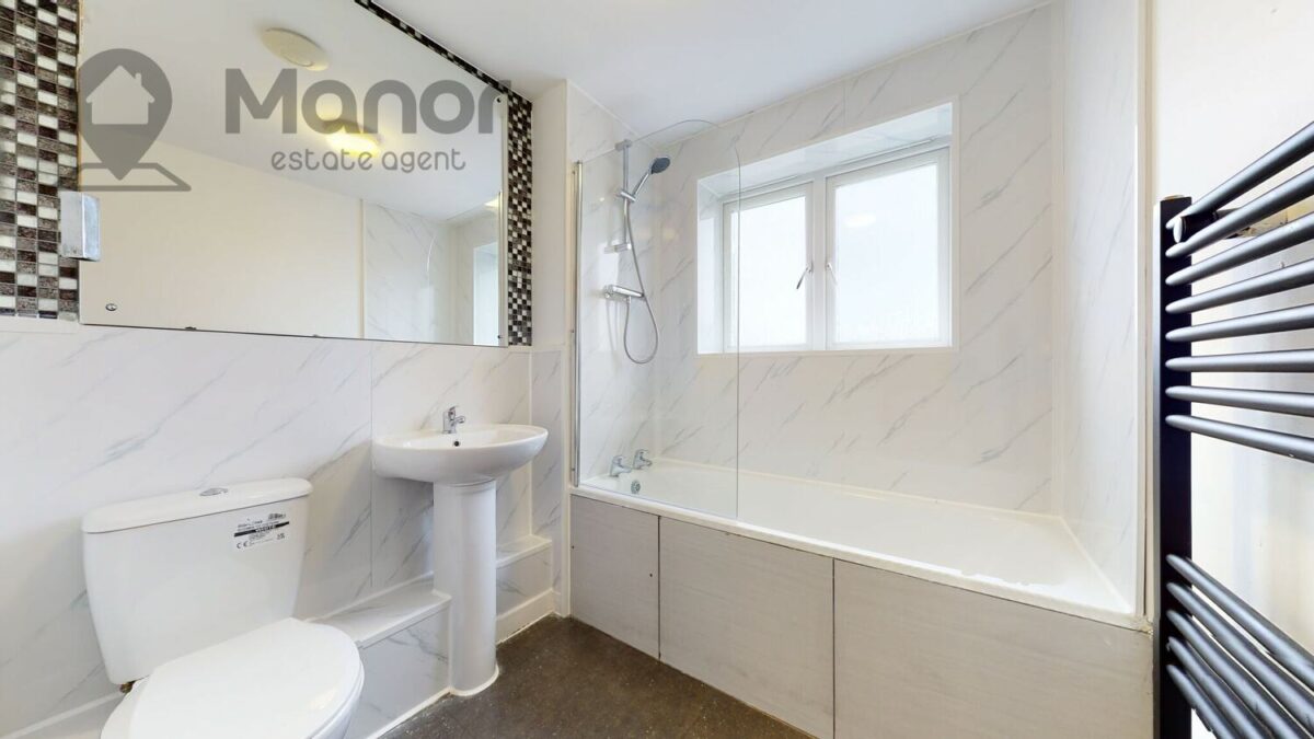 Bridgland Road, Purfleet, RM19 1AP