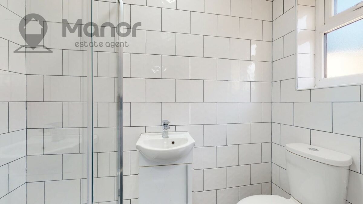 Westrow Drive, Barking, IG11 9BT