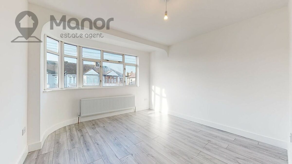 Westrow Drive, Barking, IG11 9BT