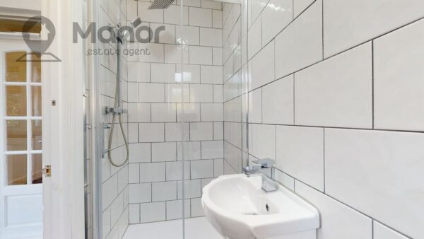 Westrow Drive, Barking, IG11 9BT