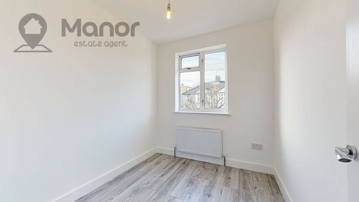 Westrow Drive, Barking, IG11 9BT