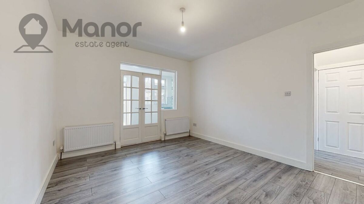 Westrow Drive, Barking, IG11 9BT