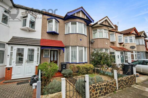 Southbourne Gardens, Ilford, IG1 2QF