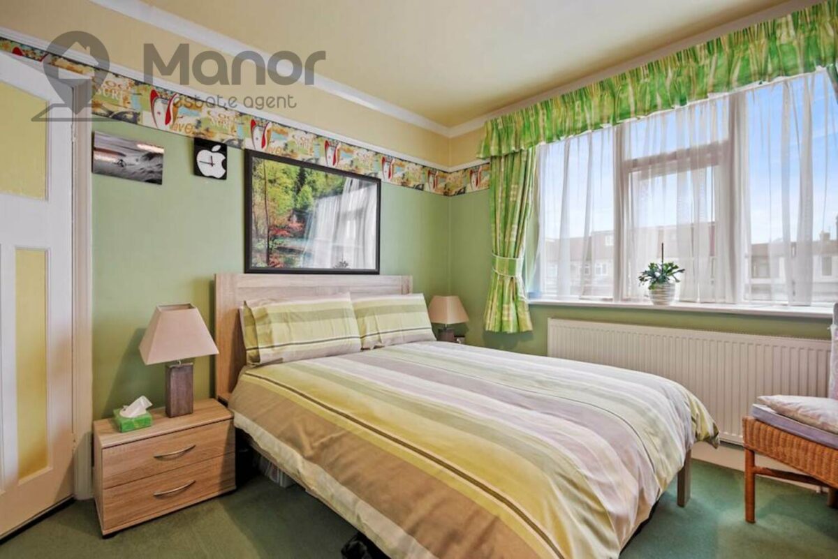 Southbourne Gardens, Ilford, IG1 2QF