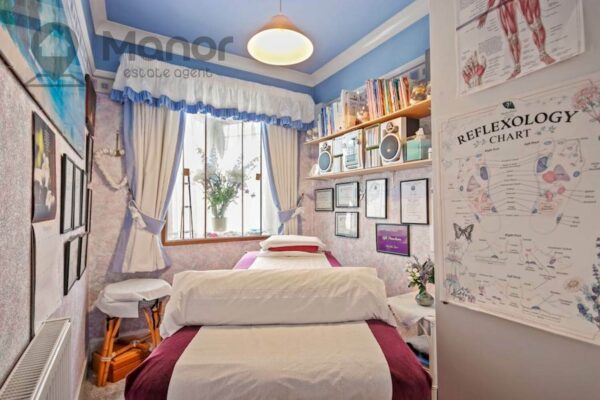 Southbourne Gardens, Ilford, IG1 2QF