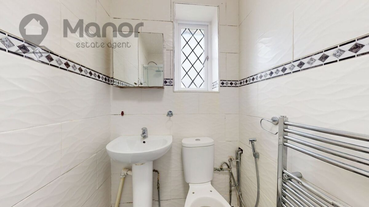 Lindsey Road, Dagenham, RM8 2RP