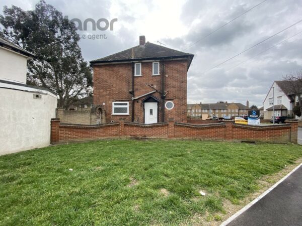 Lindsey Road, Dagenham, RM8 2RP