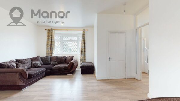 Lindsey Road, Dagenham, RM8 2RP