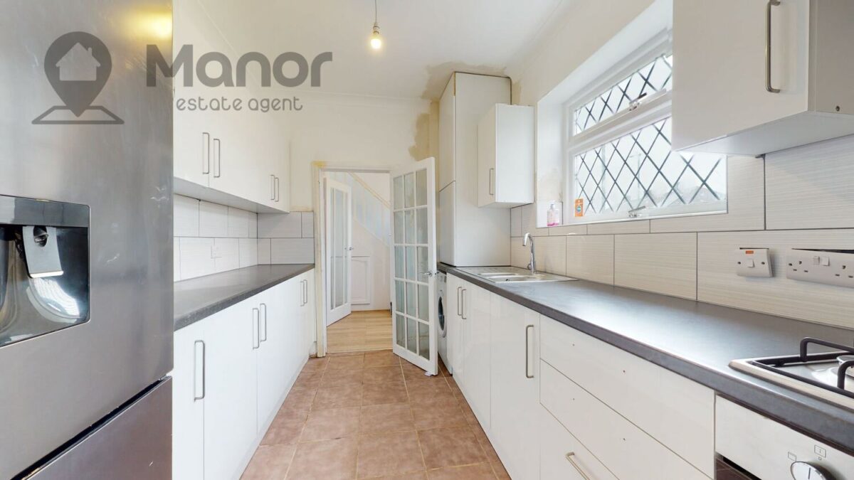 Lindsey Road, Dagenham, RM8 2RP