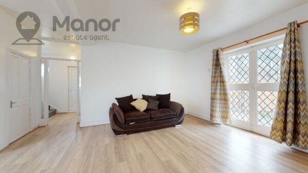 Lindsey Road, Dagenham, RM8 2RP