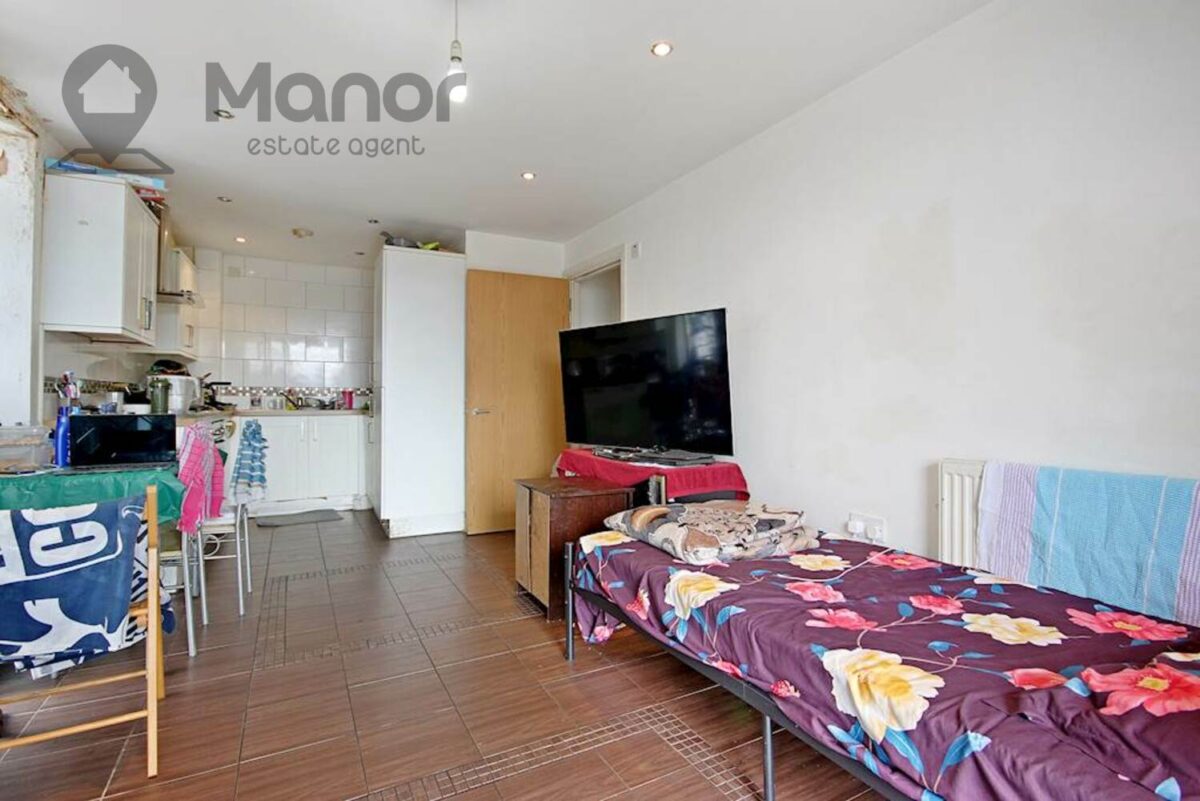 635 Romford Road, Manor Park, E12 5AD