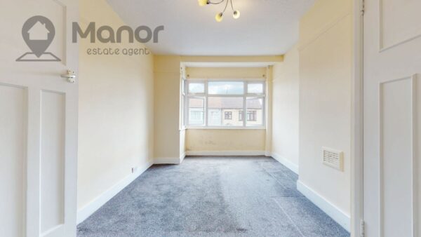 Norwood Avenue, Romford, RM7 0QD