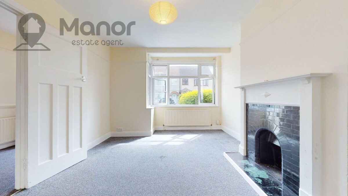 Norwood Avenue, Romford, RM7 0QD