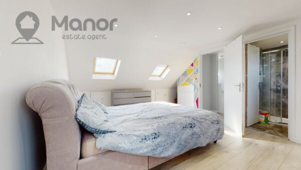 Ashurst Drive, Gants Hill, IG2 6SB