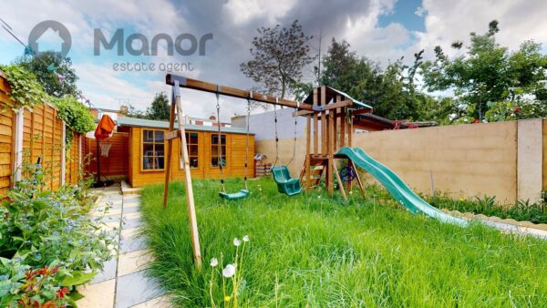 Ashurst Drive, Gants Hill, IG2 6SB