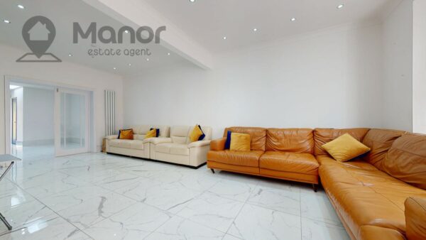 Ashurst Drive, Gants Hill, IG2 6SB