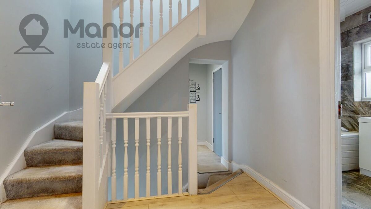 Ashurst Drive, Gants Hill, IG2 6SB