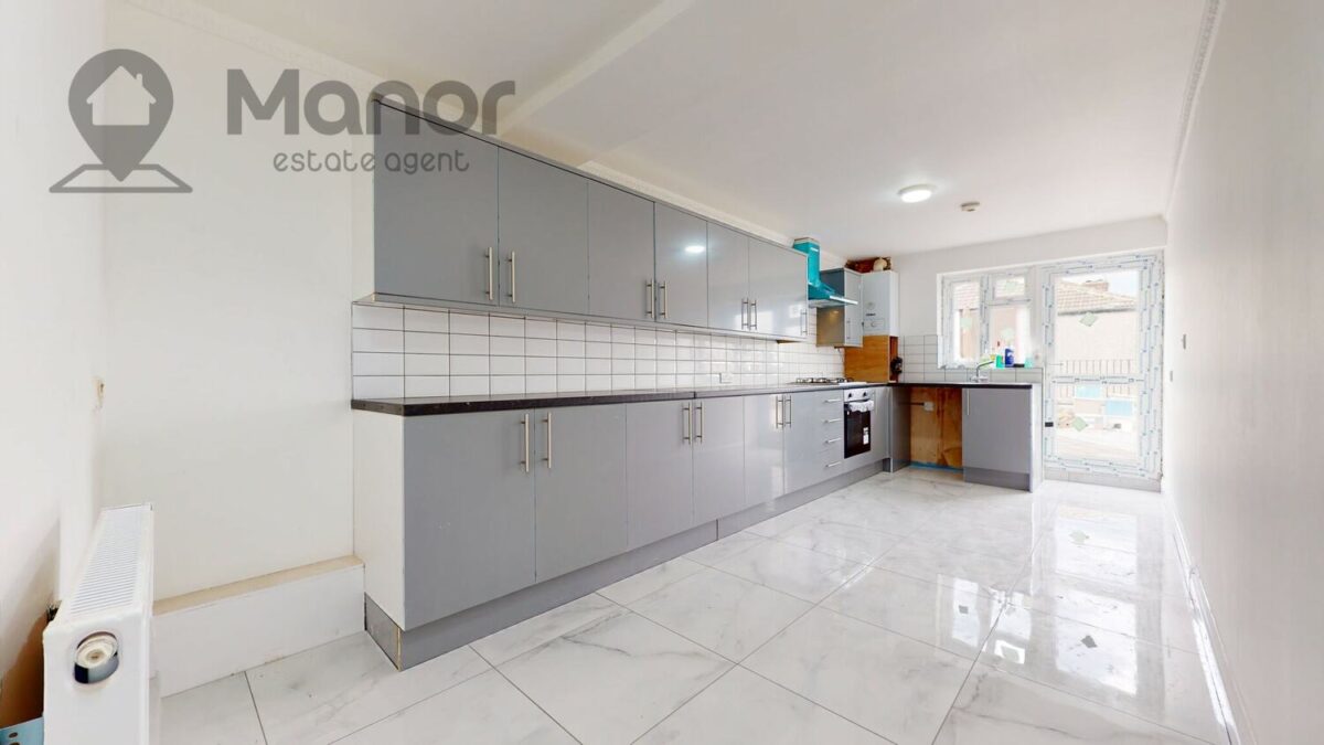 Ilford Lane, Ilford, IG1 2RT