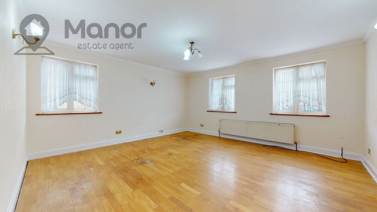 Ilford Lane, Ilford, IG1 2RT