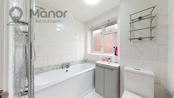 Ibscott Close, Dagenham, RM10 9YT