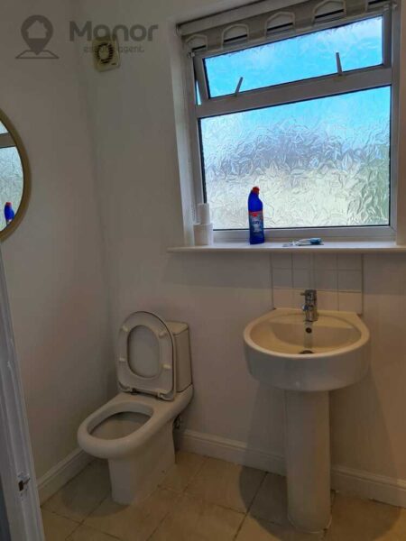 Chittys Lane, Dagenham, RM8 3RT