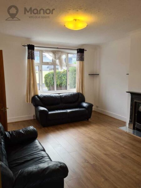 Chittys Lane, Dagenham, RM8 3RT