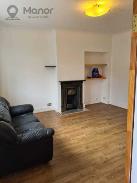 Chittys Lane, Dagenham, RM8 3RT