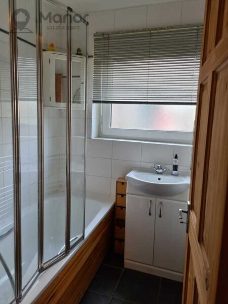 Harts Lane, Barking, IG11 8NA