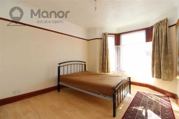 Ripley Road, Seven Kings, IG3 9HA