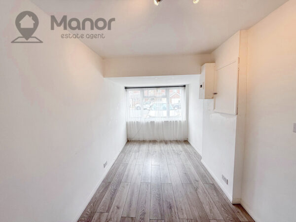 Louise Gardens, Rainham, RM13 8LH