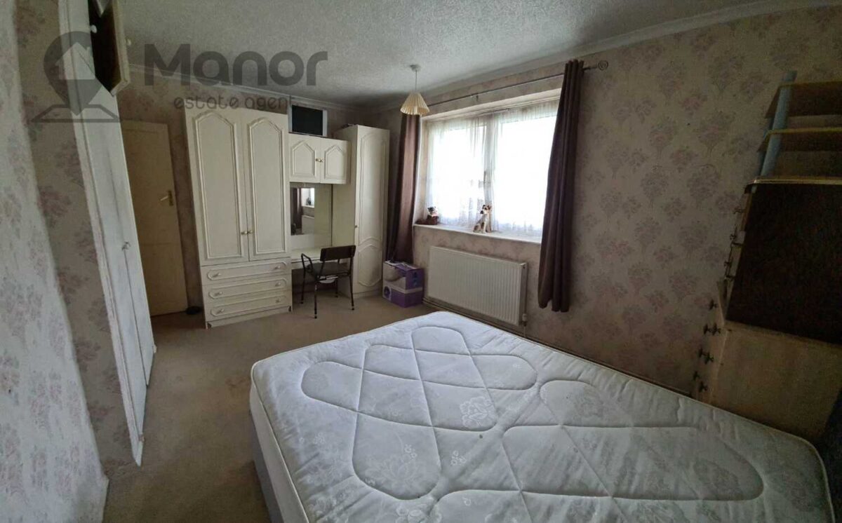 Park Avenue, East Ham, E6 2PY