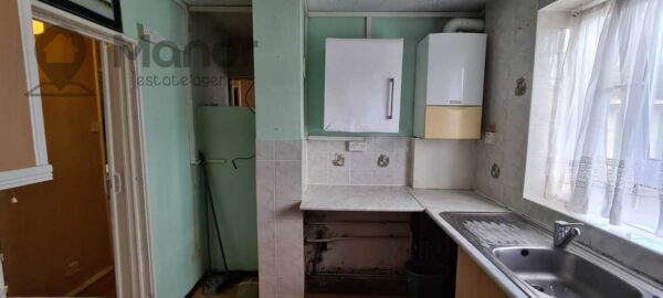 Park Avenue, East Ham, E6 2PY