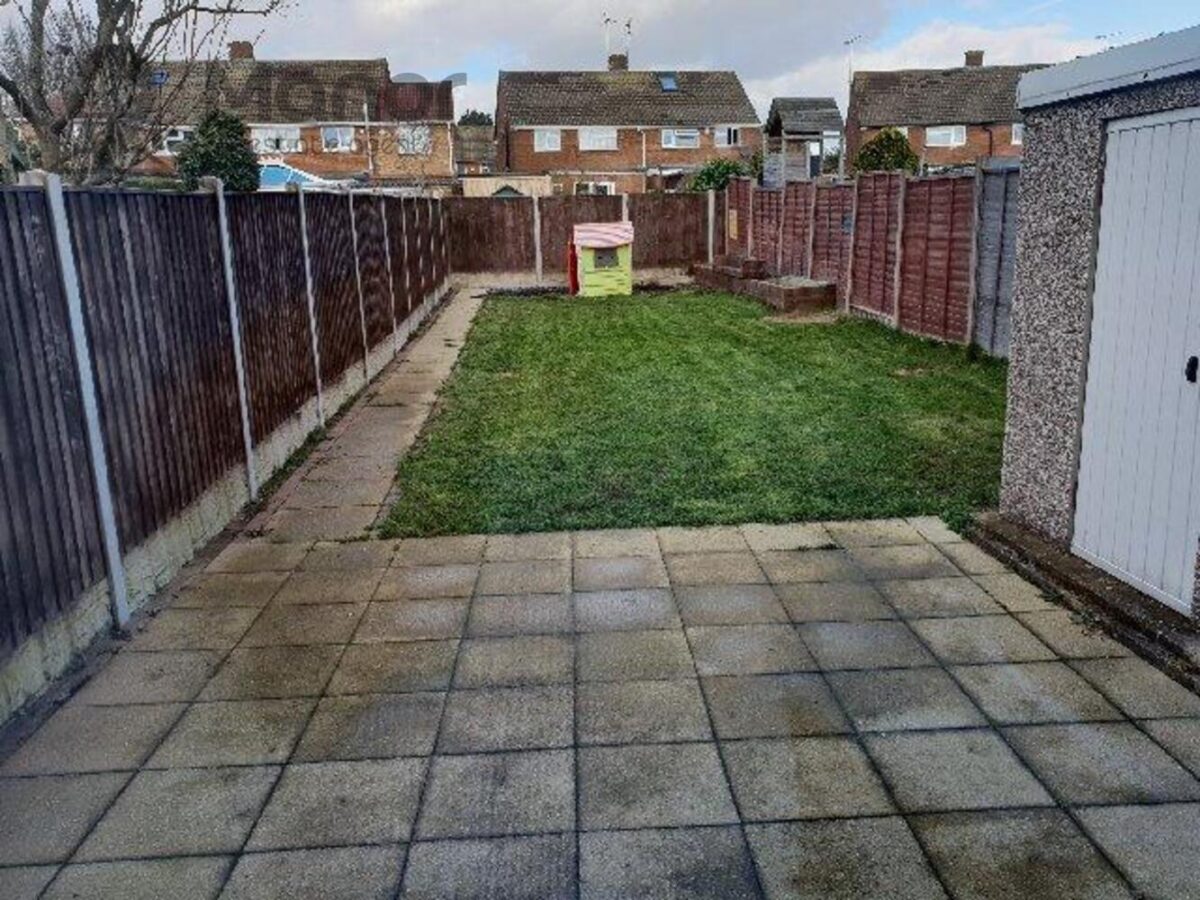 Mossbank Avenue, Luton, LU2 9HH