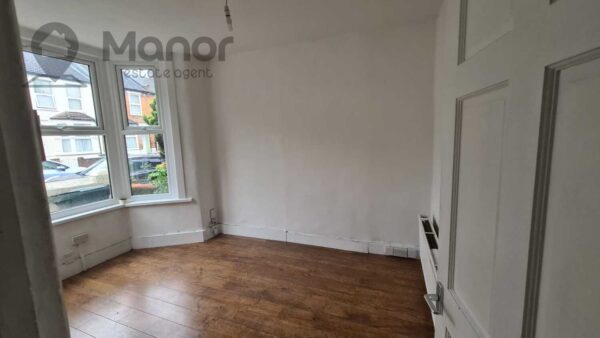 Dore Avenue, Manor Park, E12 6JT
