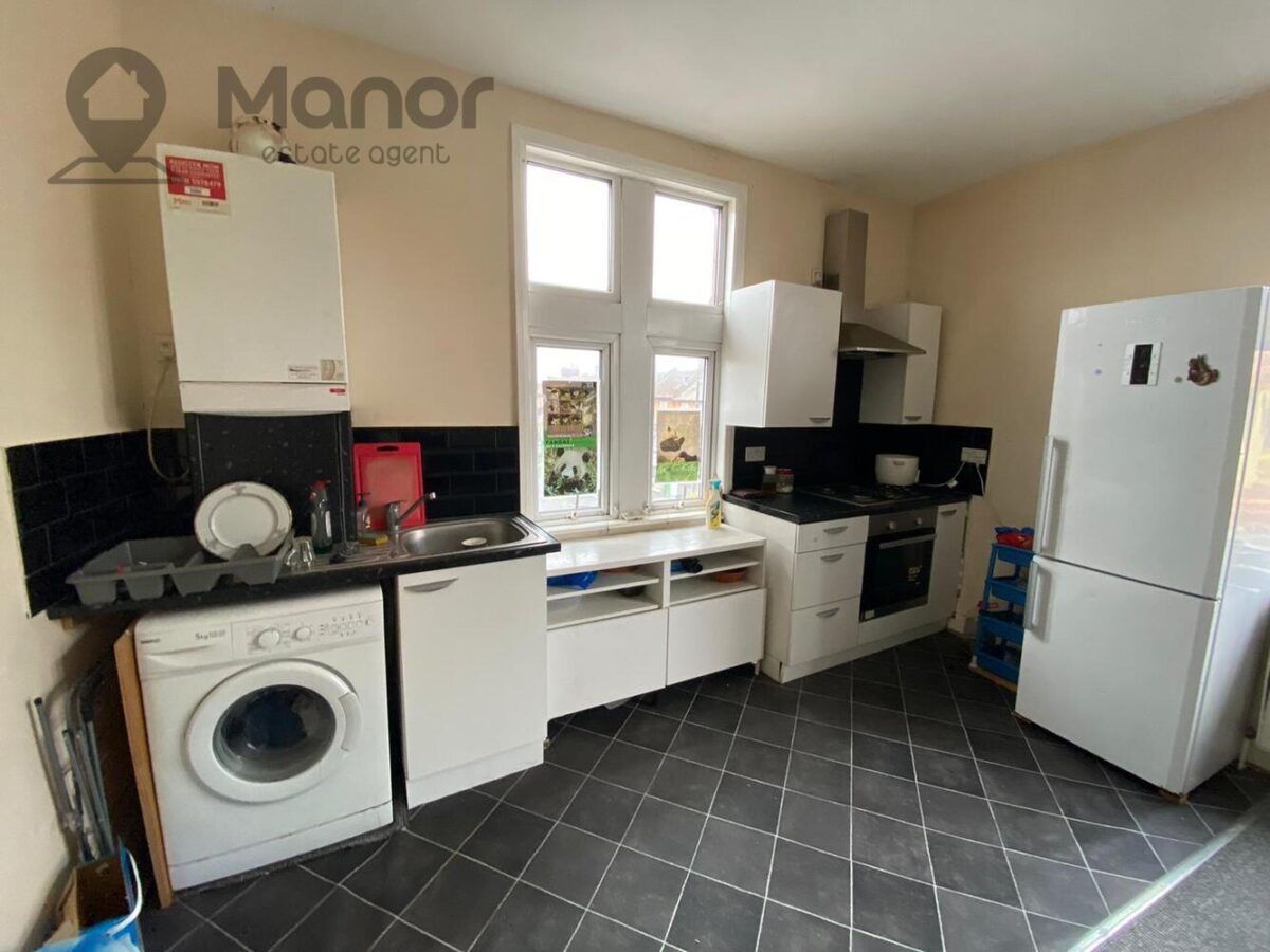 High Street North, Manor Park, E12 6SB