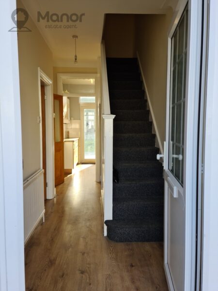 Kings Avenue, Chadwell Heath, RM6 6BD