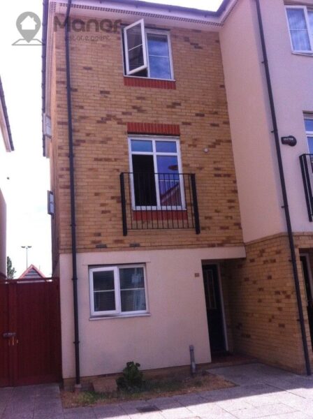 Blackthorn Road, Ilford, IG1 2NS