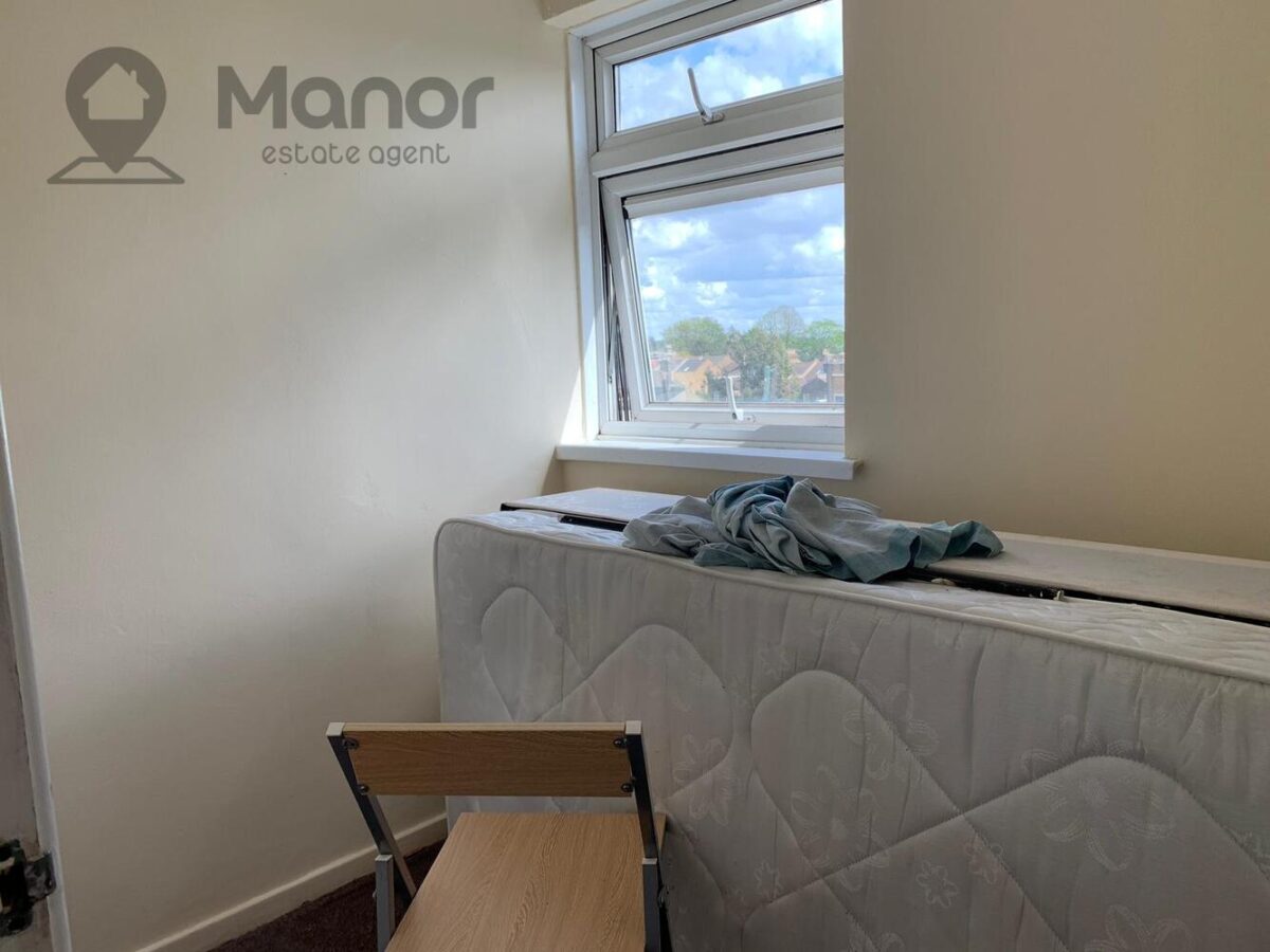 Hoe Street, Walthamstow, E17 9BG